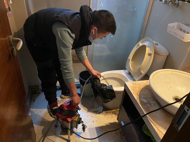 红岗马桶疏通-疏通下水道