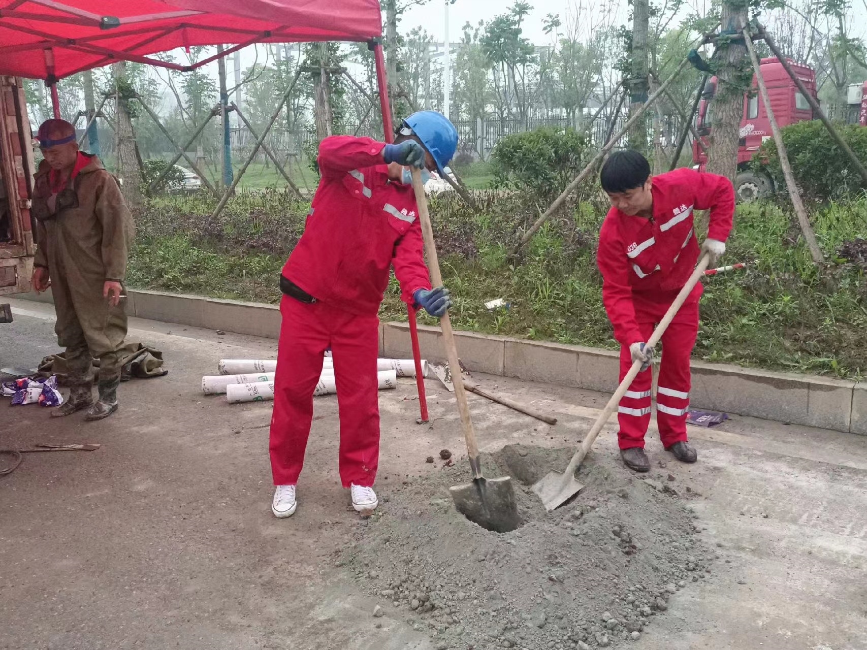 红岗管道疏通哪家好】及时进行市政管道清淤